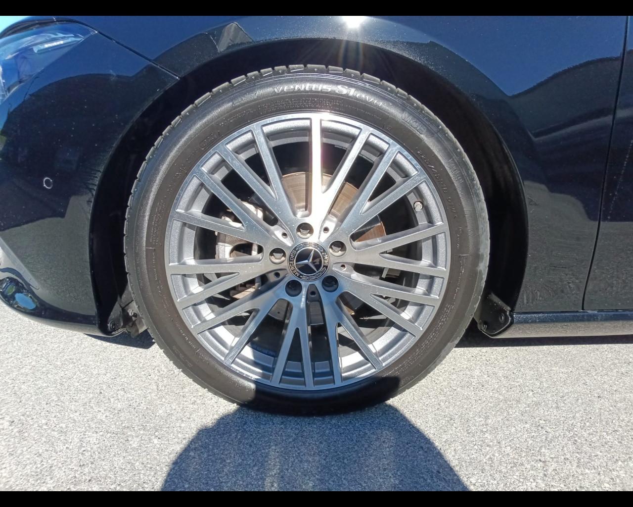 Mercedes-Benz CLA Coupe - C118 - CLA Coupe 180 d Sport auto