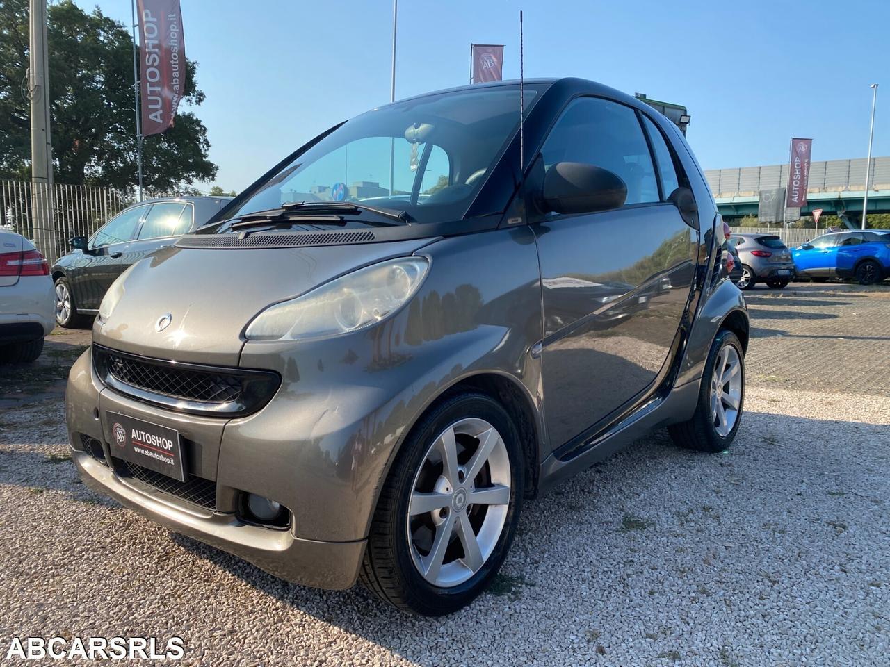 SMART - Fortwo - 1000 52 kW MHD coupé passi
