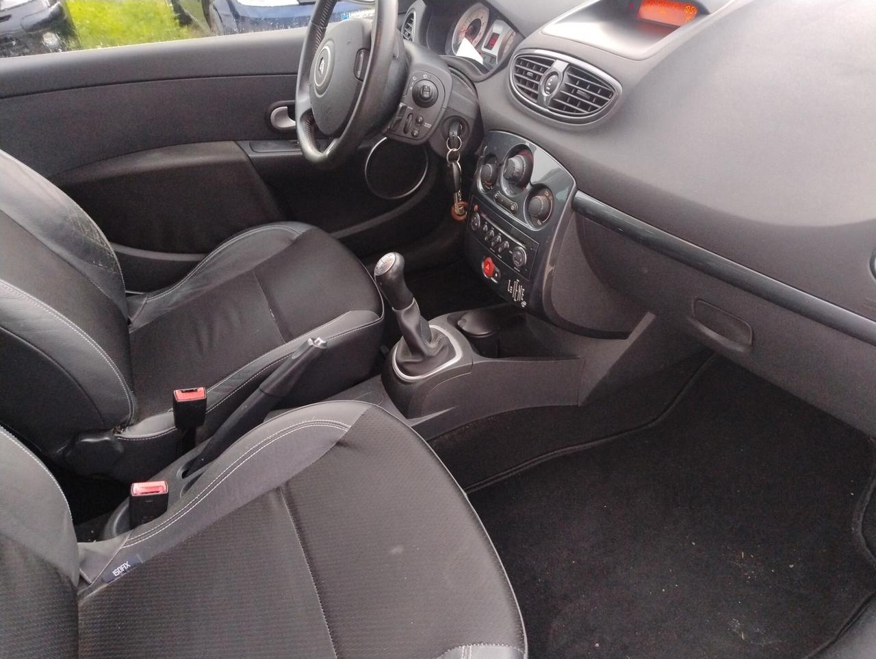 Renault Clio 1.2 16V 3 porte Le Iene