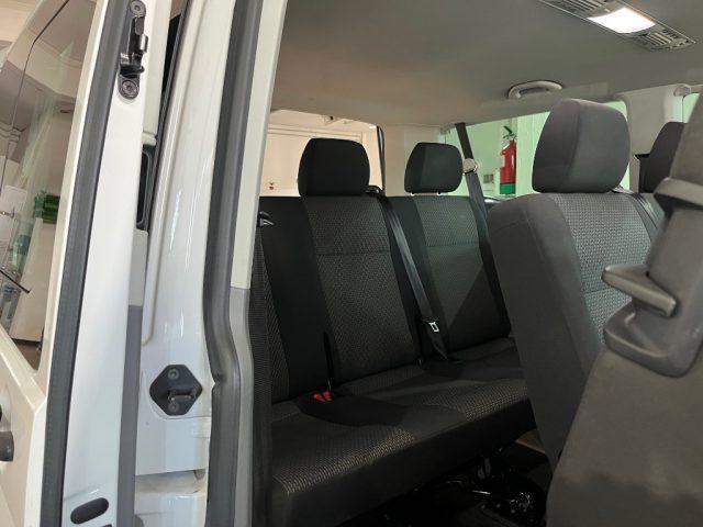 VOLKSWAGEN Transporter 2.0 TDI CARAVELLE 9 POSTI