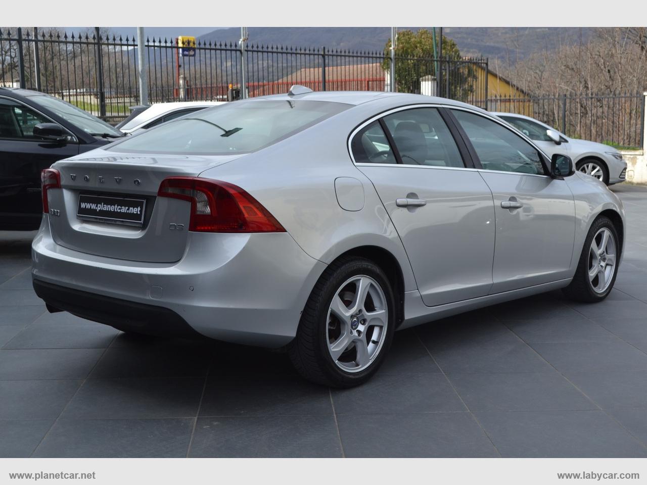 VOLVO S60 D3 Momentum
