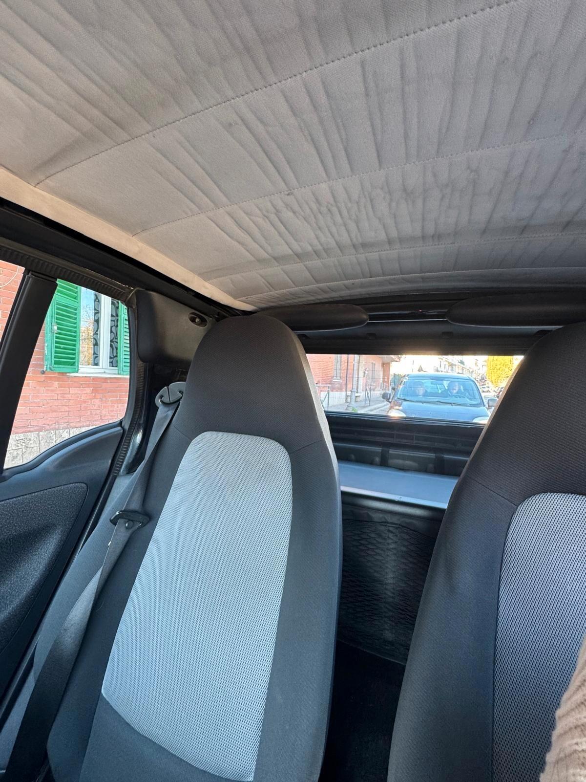 Smart ForTwo 0.8 diesel 45 cv cabrio pulse cdi PREZZO PROMO NATALIZIA, UNICA, NEOPATENTATI, TOTAL BLACK, 30 KM/L, OTTIME CONDIZIONI