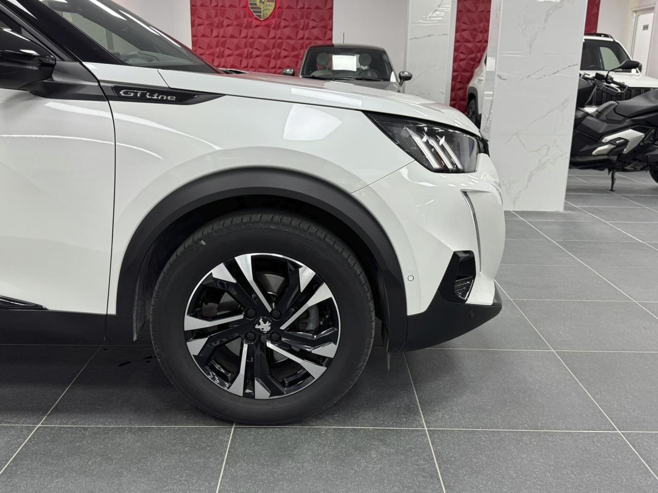 Peugeot 2008 BlueHDi 130 S&S EAT8 GT Pack