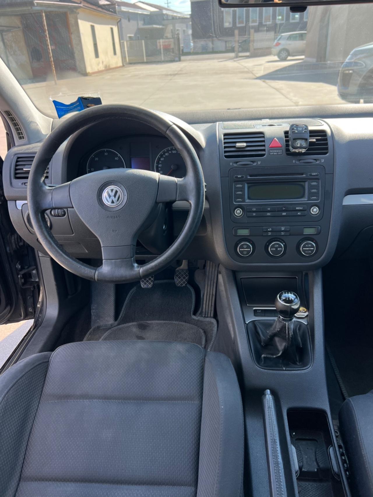 Volkswagen Golf 2.0 16V TDI 5p. Sportline