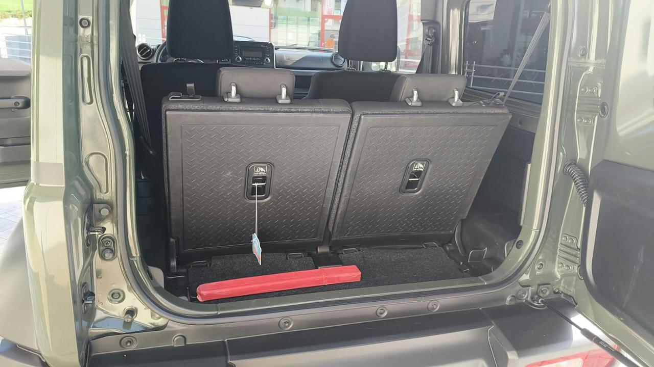 SUZUKI JIMNY 1.5 BENZINA 102CV 4X4 4WD AUTOVETTURA 4 POSTI
