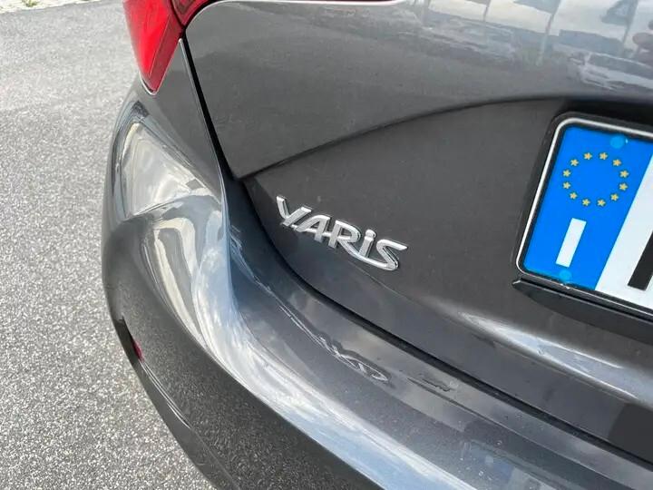 Toyota Yaris 1.5 Hybrid 5 porte Business