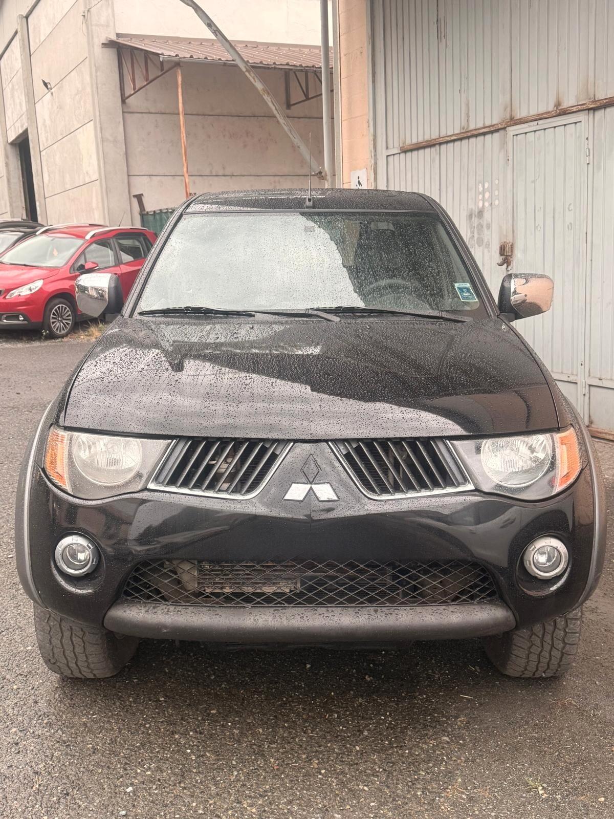 Mitsubishi L200 2.5 DI-D/136CV Double Cab