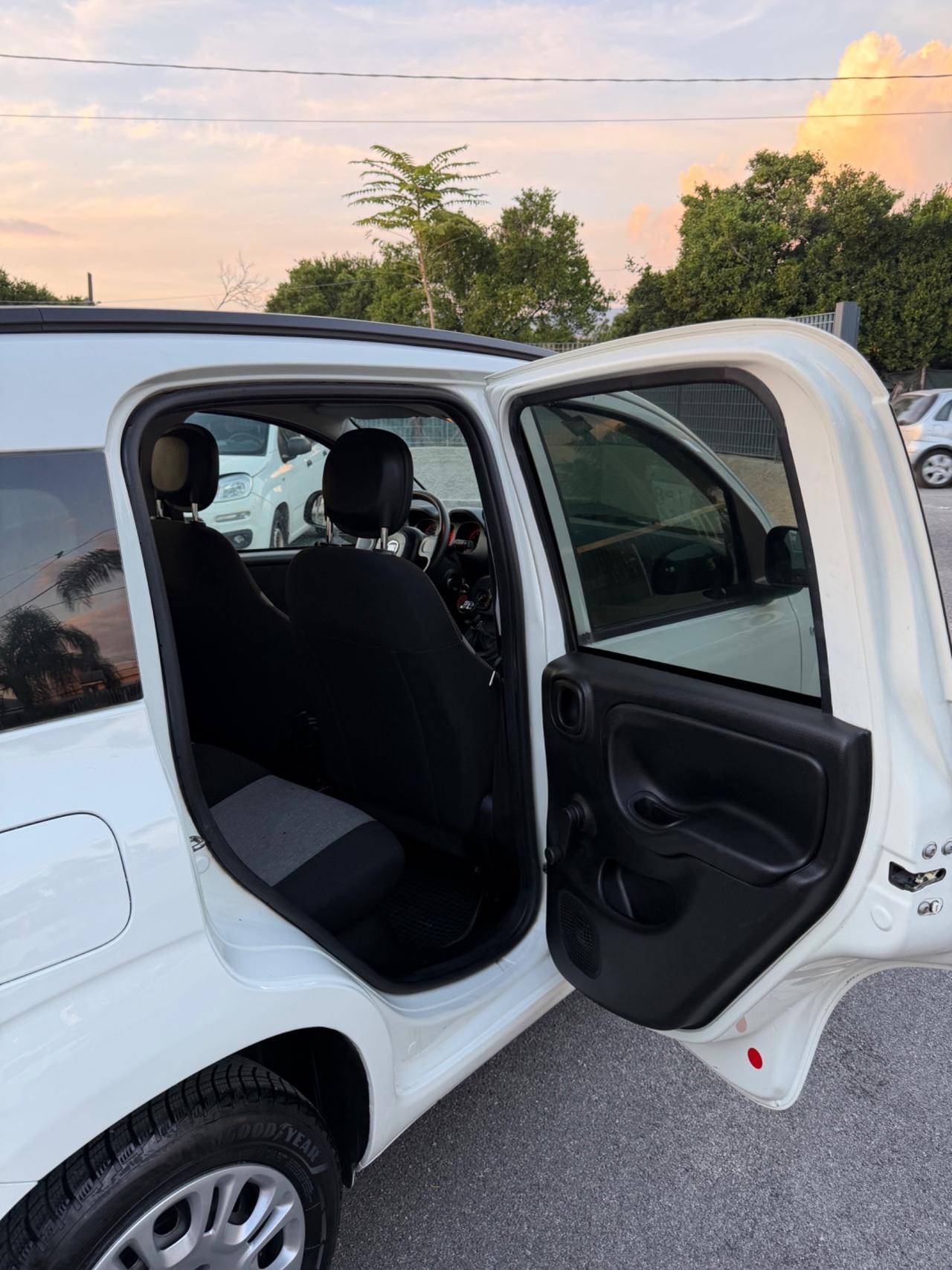 FIAT PANDA 1.2 LOUNGE UNICO PROPRIETARIO 65.000Km
