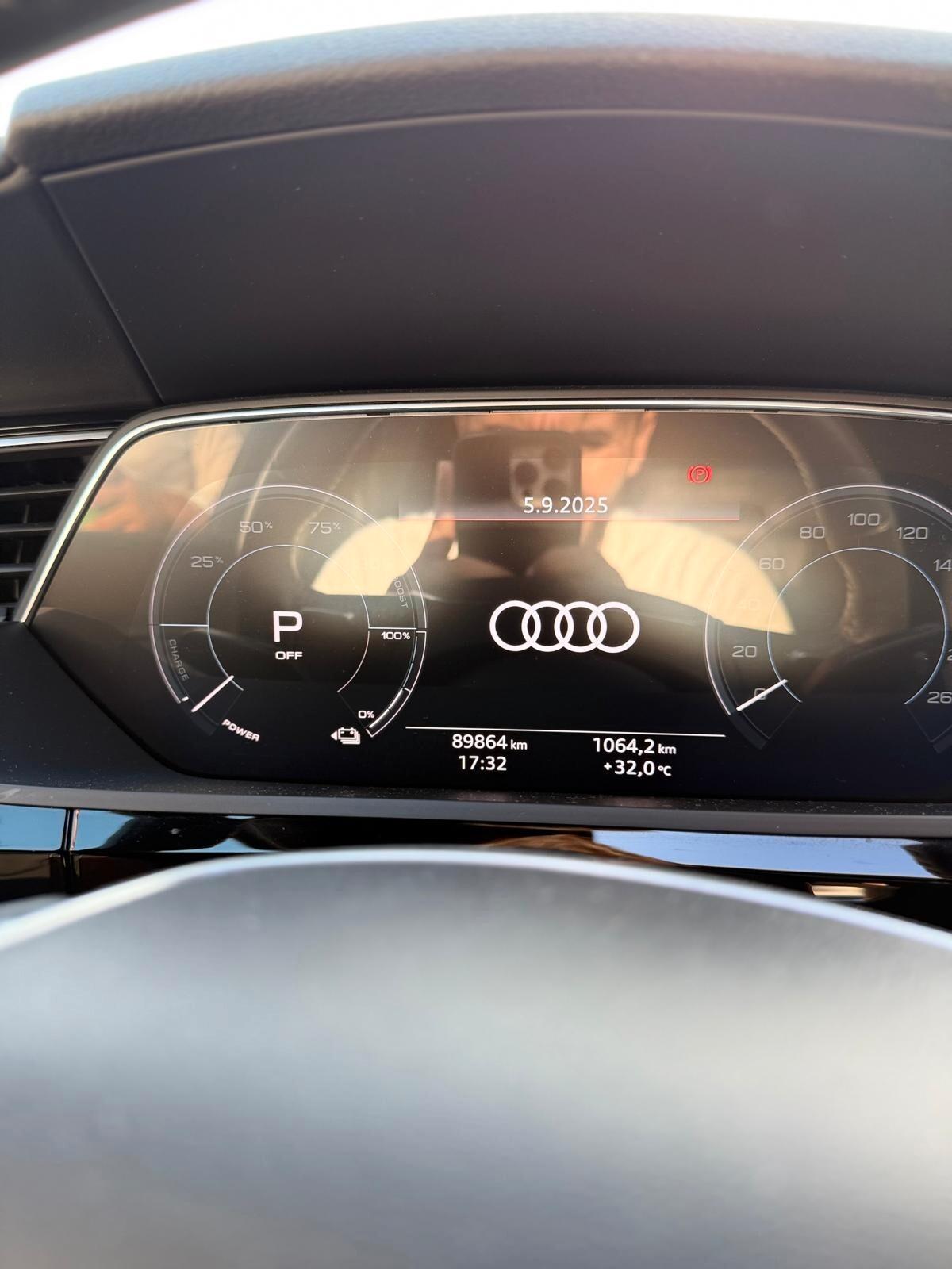 Audi Q8 e-tron 55 quattro S line edition