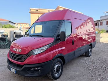 Iveco Daily 35S14 2.3 HPT PM Cabinato