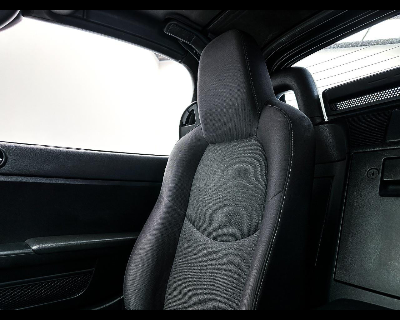 MAZDA MX-5 1.8 Center-Line Roadster Coupe