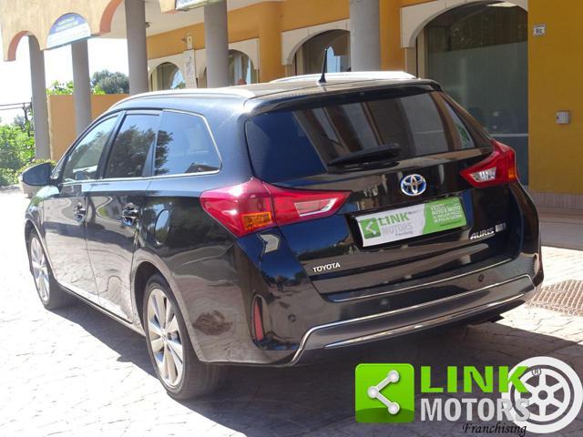 TOYOTA Auris Touring Sports 1.8 HYBRID/BENZINA 136 CV LOUNGE