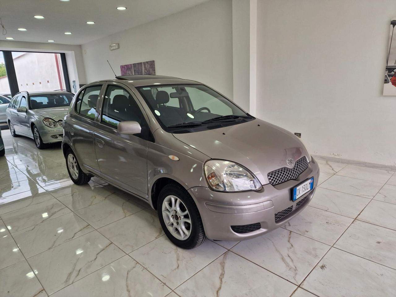 Toyota Yaris 1.4 tdi D-4D cat 5 porte NEOPATENTATI