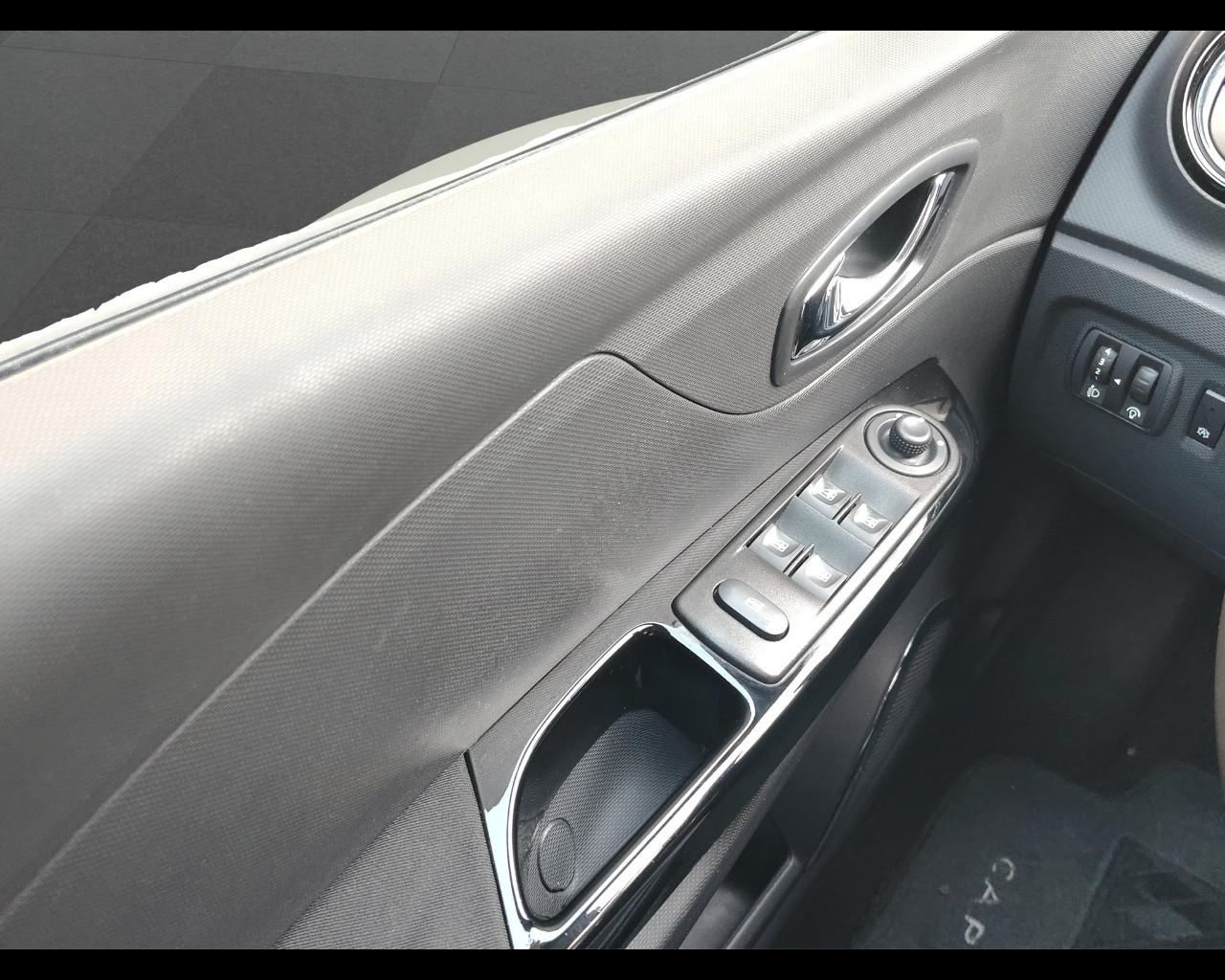 RENAULT Captur 1ª serie - Captur 0.9 TCe 12V 90 CV Start&Stop Live