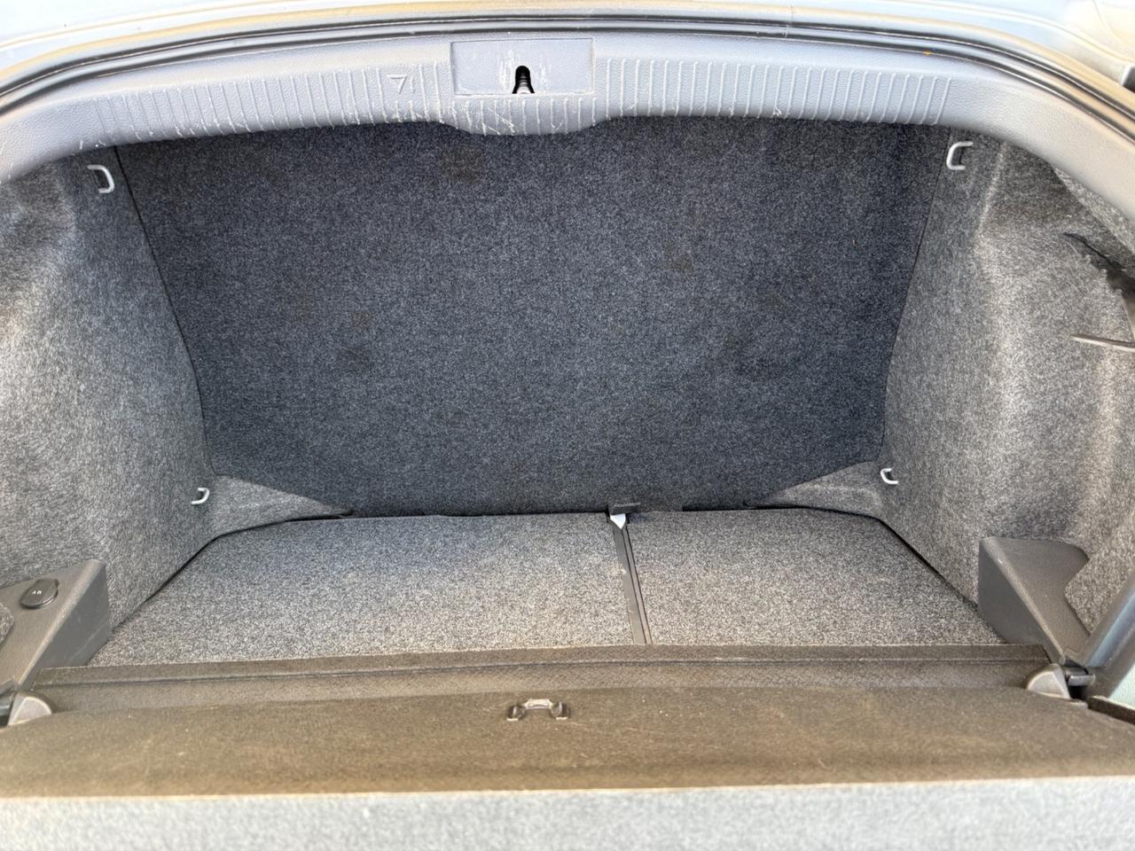 Volkswagen Polo 1.4/69CV TDI 5p. Sportline NEOPATENTI