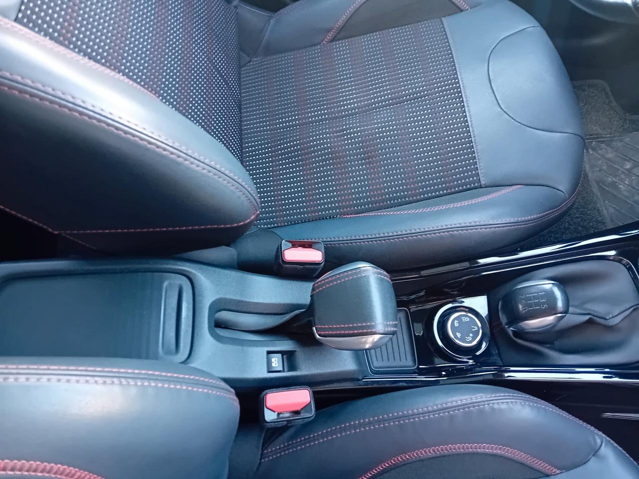 Peugeot 2008 BlueHDi 100 GT Line