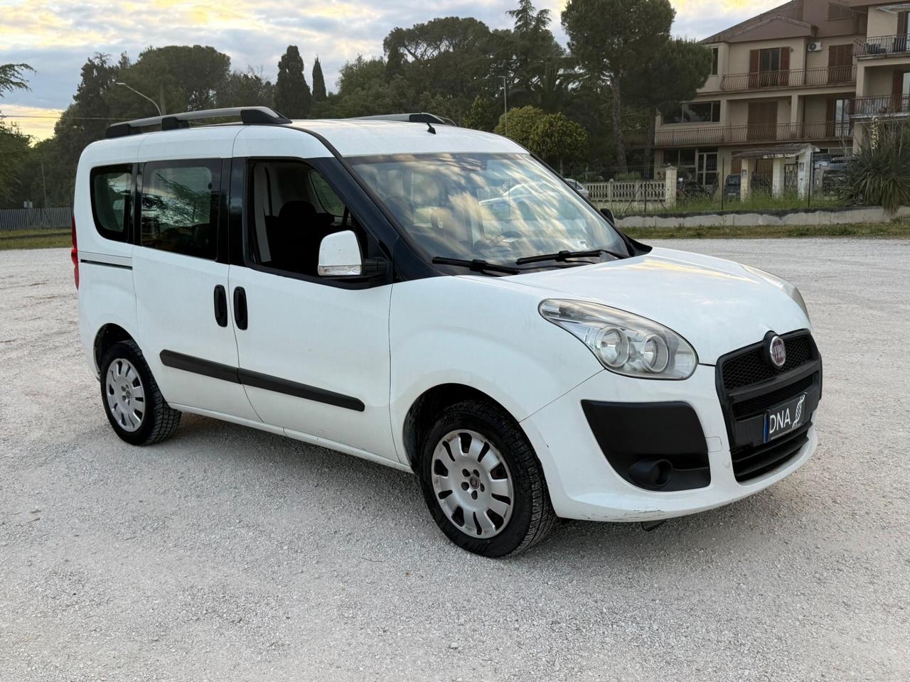 Fiat Doblò 5posti Natural Power UNIPRO Neopatentati