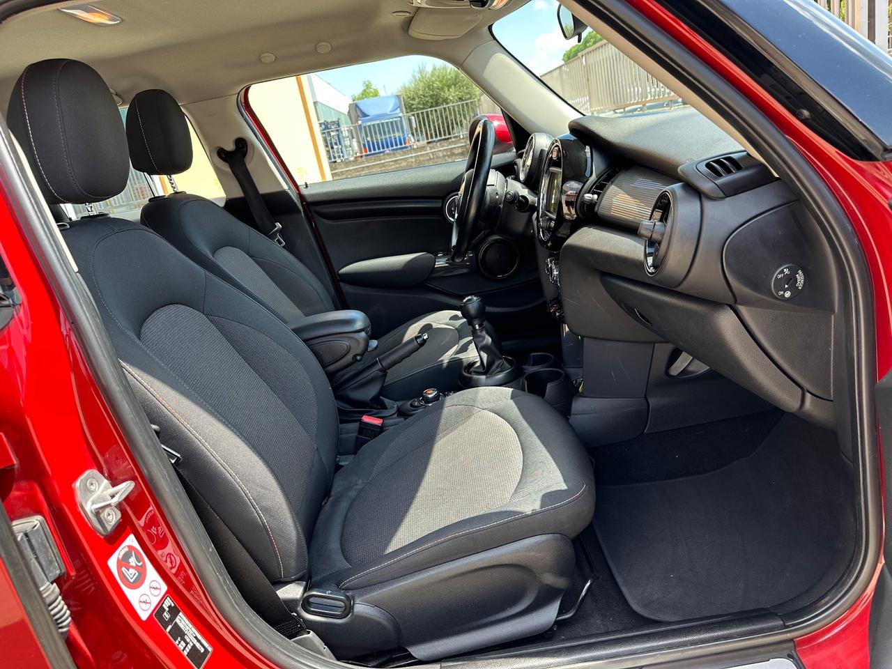 Mini 1.5 Cooper D Business XL 5 porte