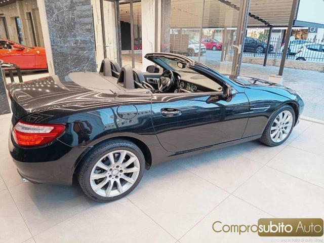 MERCEDES-BENZ SLK 200 CGI Edition1