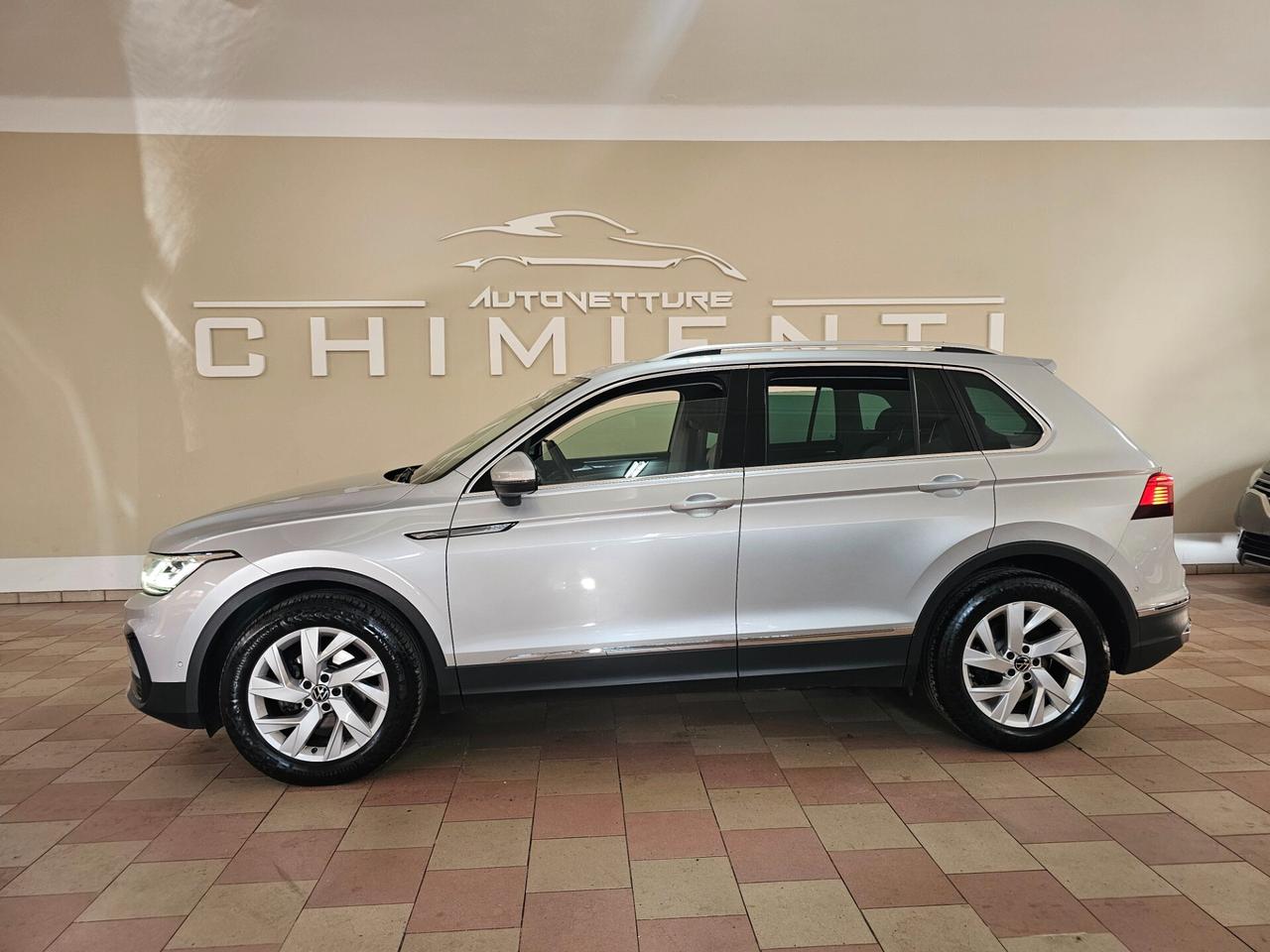 Volkswagen Tiguan 2.0 TDI 150 CV SCR DSG Elegance