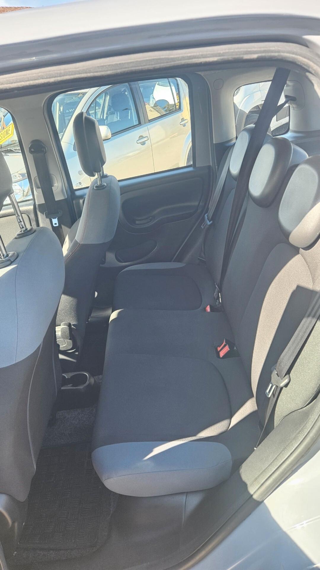 Fiat Panda 1.2 Connected by Wind