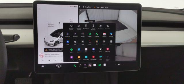 TESLA Model 3 RWD