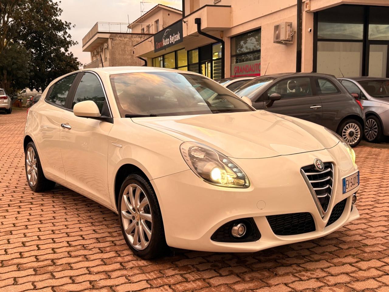 Alfa Romeo Giulietta 1.6 JTDm-2 105 CV Exclusive