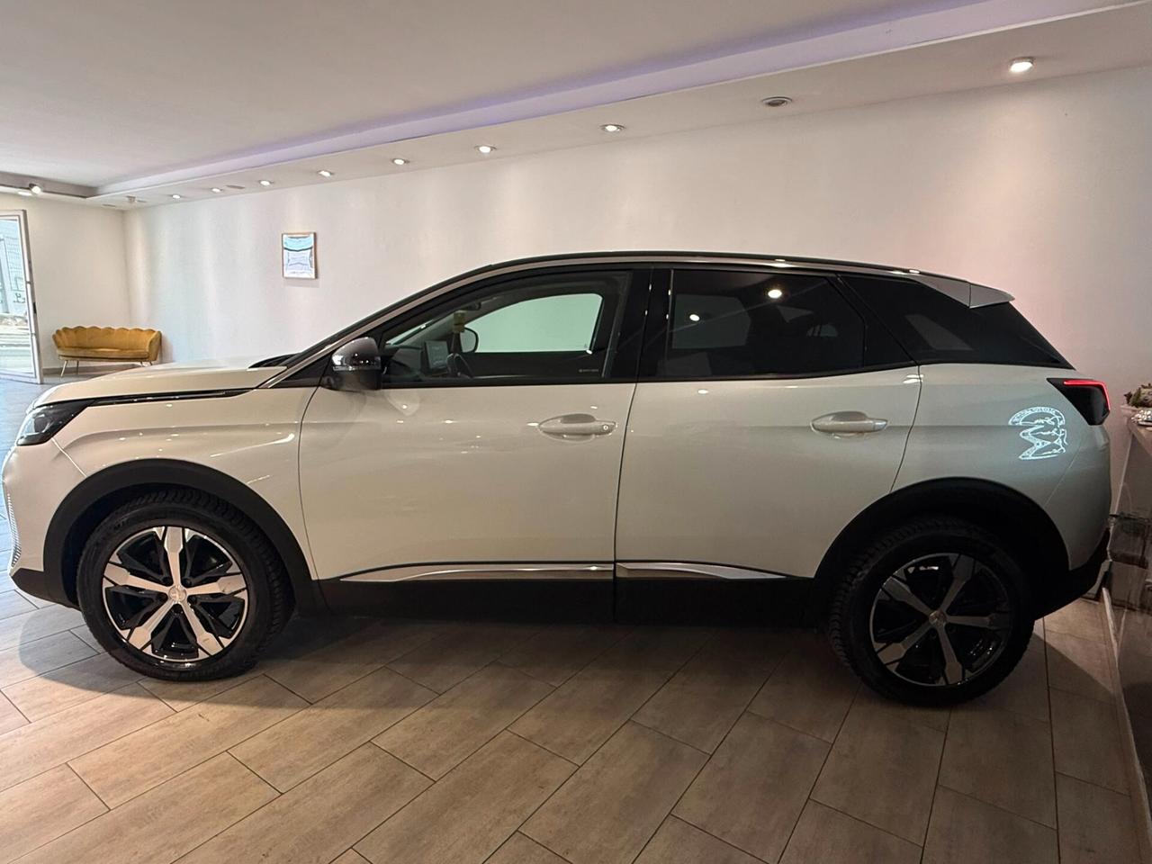 Peugeot 3008 1.5 diesel 130CV 2023 AUTOMATICA