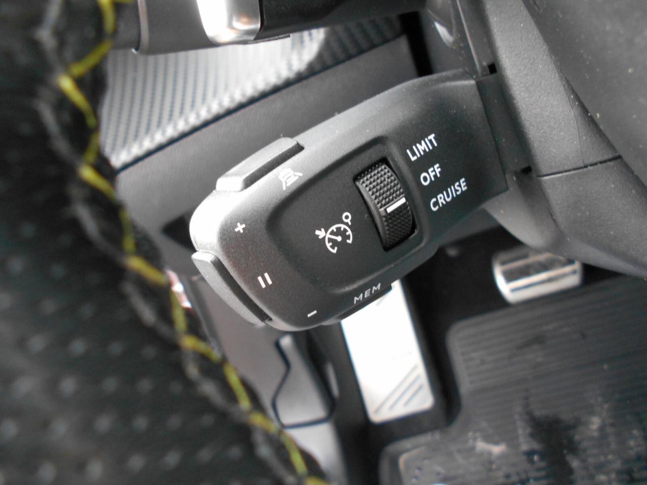 Peugeot 2008 PureTech 155 S&S EAT8 GT Pack