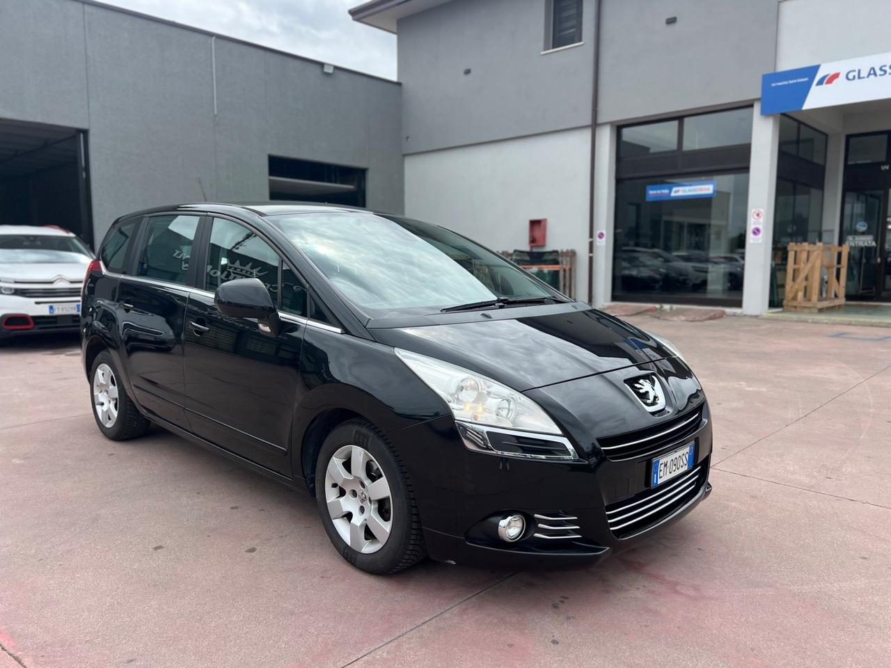 Peugeot 5008 1.6 HDi 112CV Business
