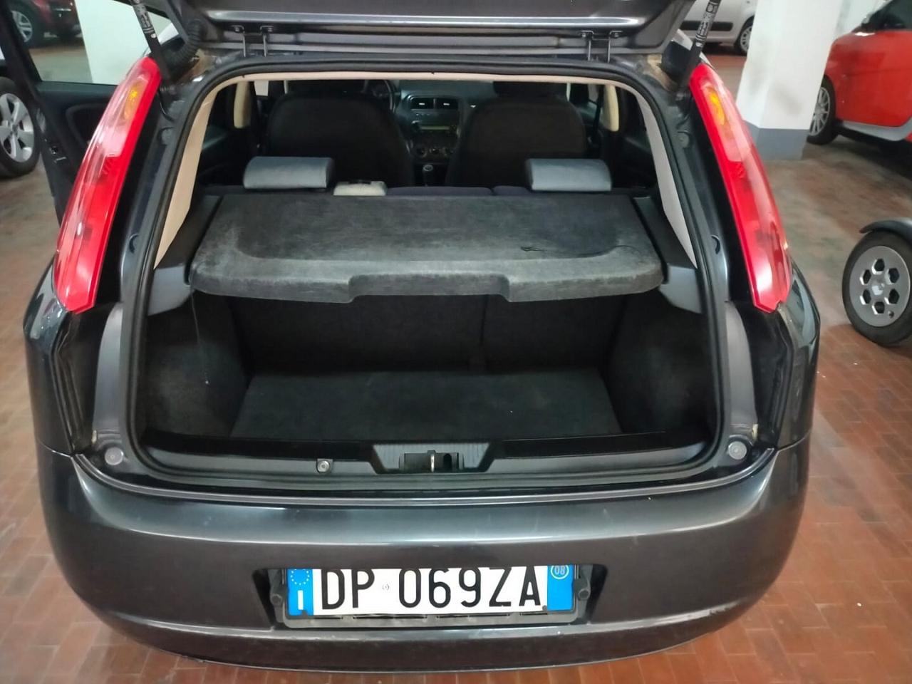 FIAT GRANDEPUNTO 1,4 Active Ber 5p