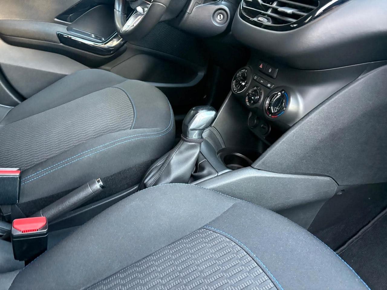 Peugeot 208 PureTech 82 5 porte Signature