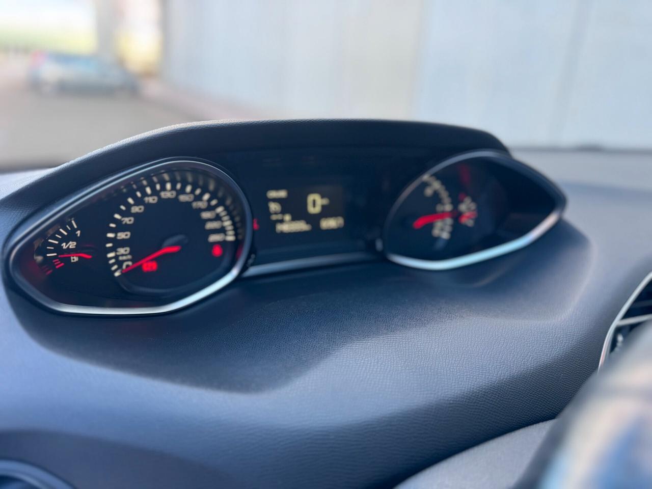 Peugeot 308 BlueHDi 130 S&S Allure