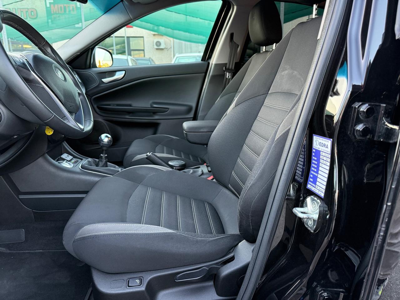 Alfa Romeo Giulietta Ti 1.6 120 CV Navi NEOPATENTATI Garantita