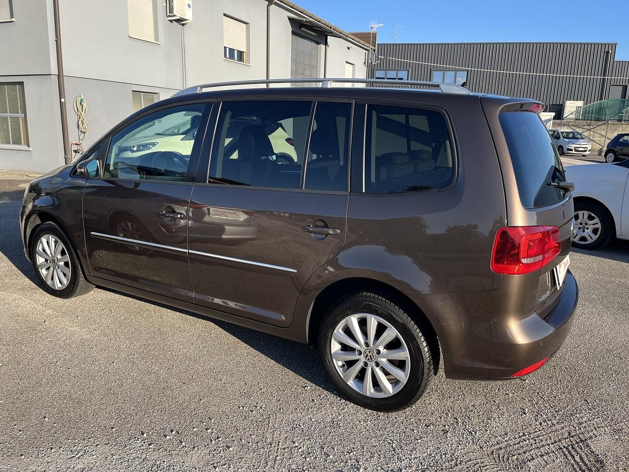 VW TOURAN 2.0 TDI 140 CV DSG 7 POSTI