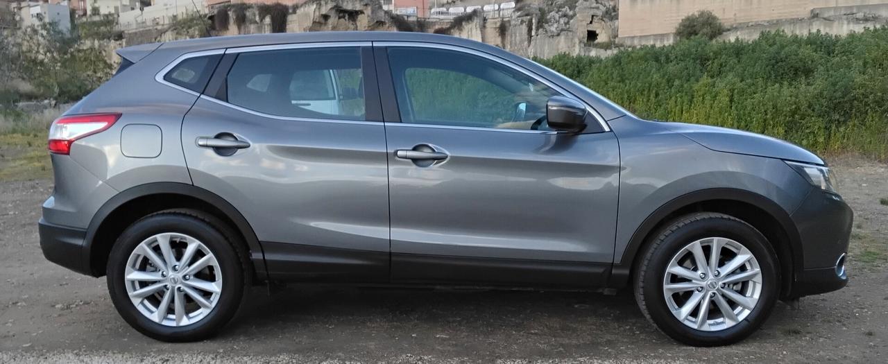 Nissan Qashqai 1.5 dCi Tekna