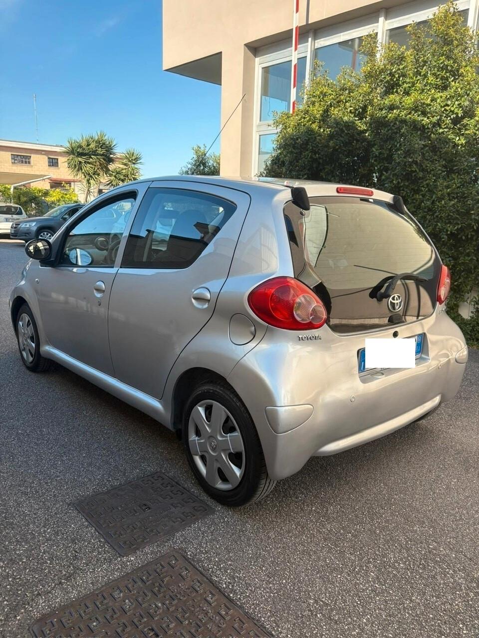 Toyota Aygo 5porte 1.0 68cv SOL CLIMA/RADIO
