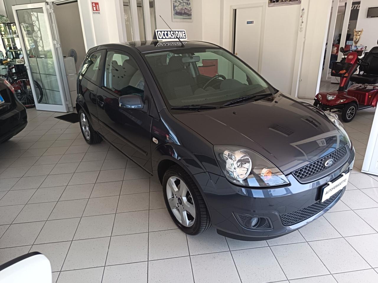 Ford Fiesta 1.4 TDCi 3p. Ghia 127000km