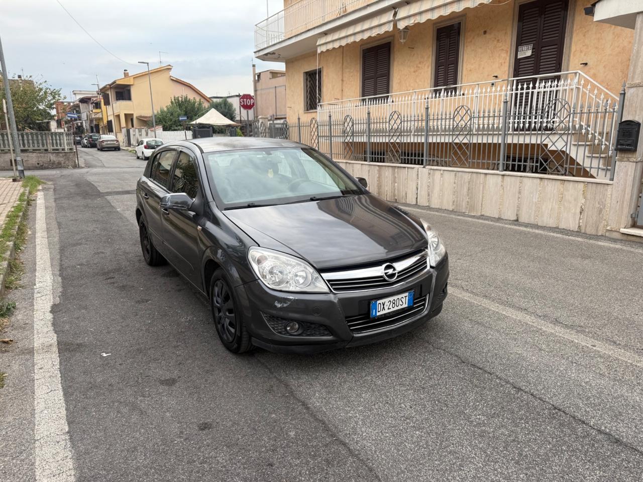 Opel Astra 1.7 CDTI 110CV 5 porte