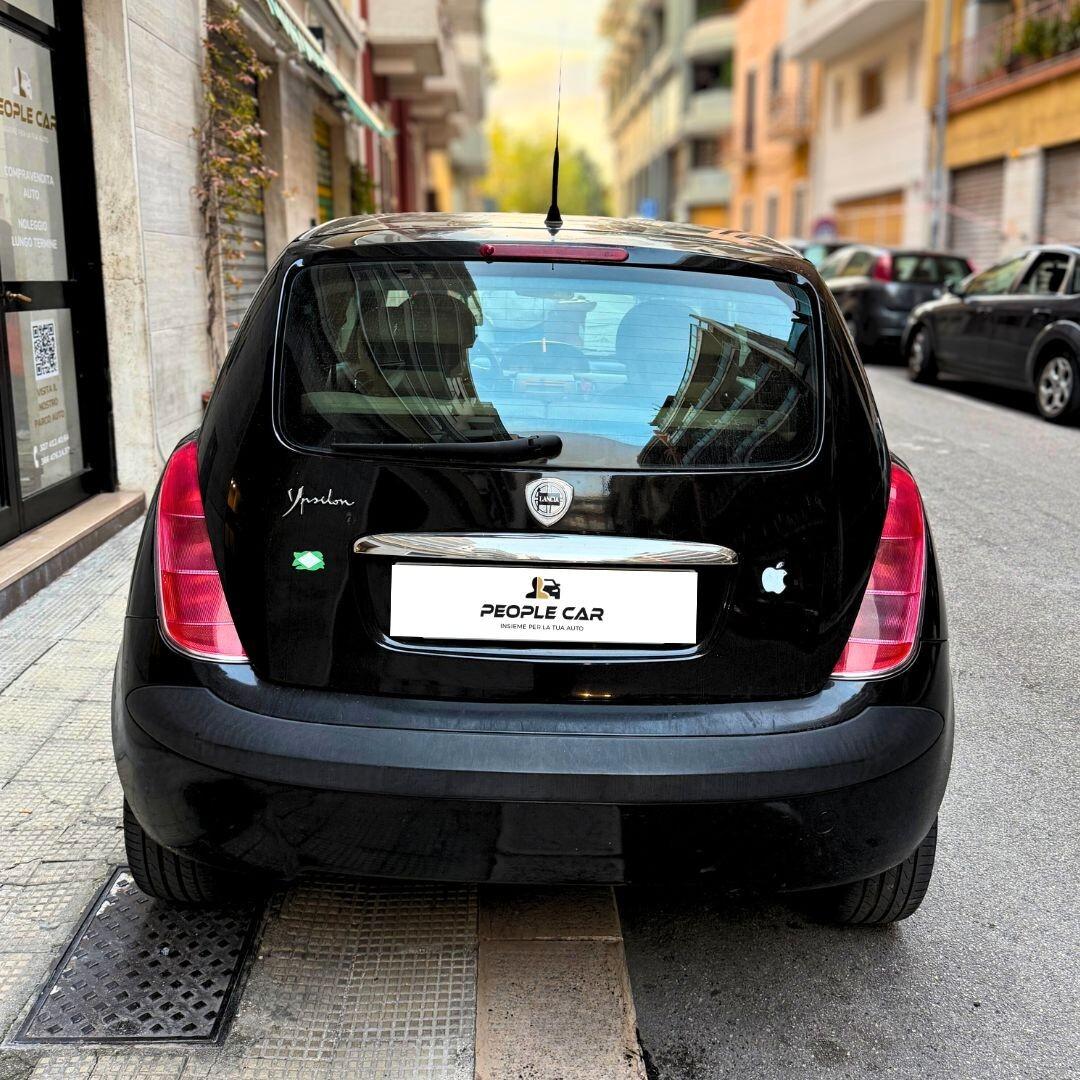 Lancia Ypsilon 1.2 Argento