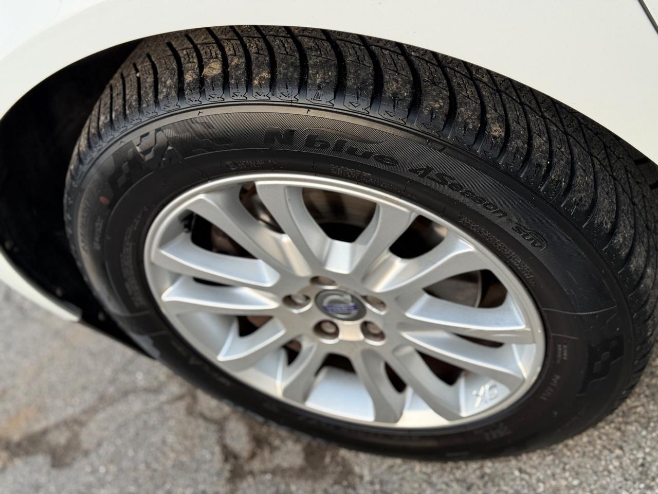 Volvo XC60 D5 AWD Geartronic Kinetic 2010