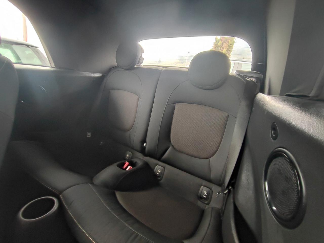 Mini 1.5 Cooper D Hype Cabrio