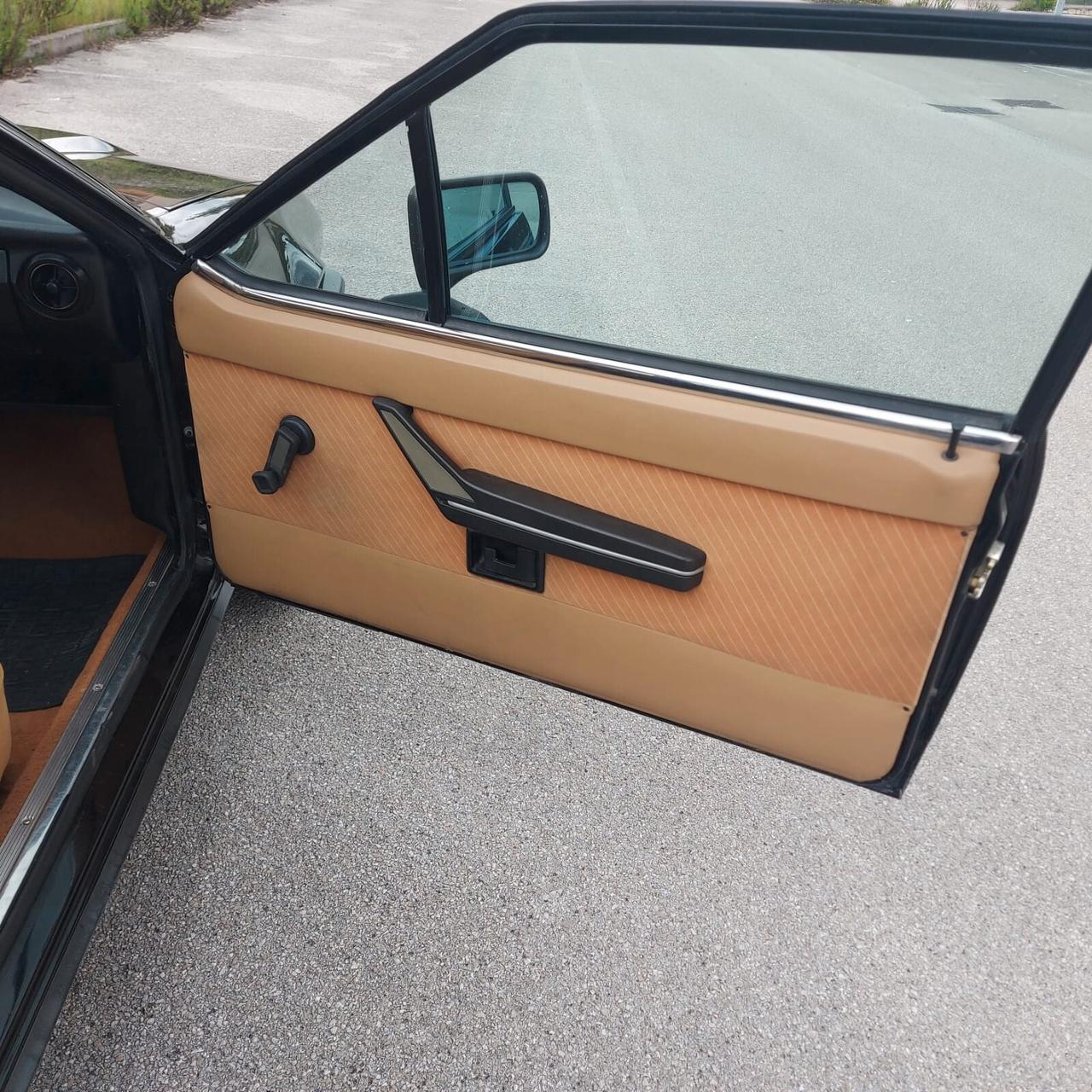 Alfa Romeo Alfetta GTV 6 2.5i