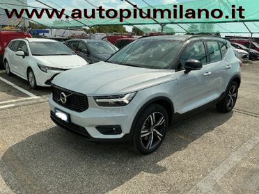 VOLVO XC40 B4 AWD Geartronic R-design