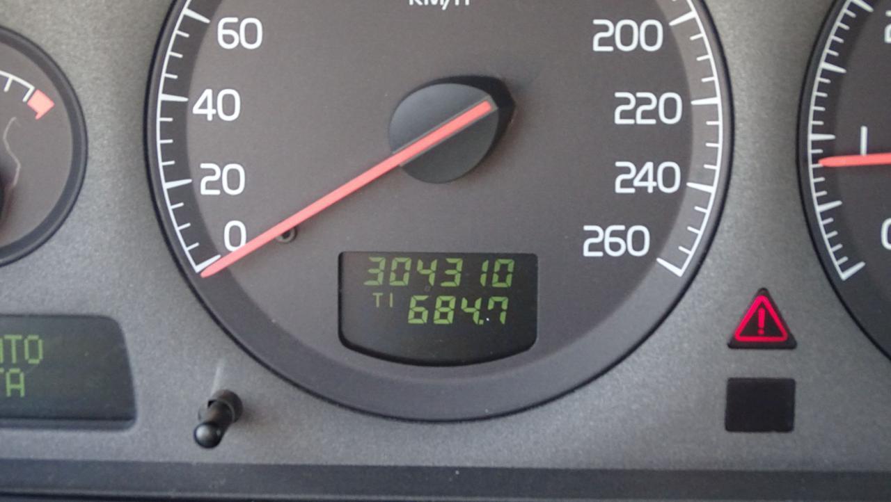 VOLVO XC70 2.4i turbo 20V cat AWD T XC