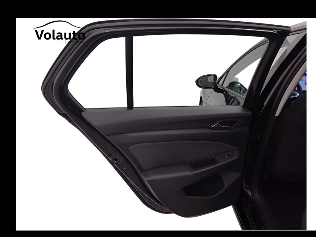 VOLKSWAGEN Golf VIII 2024 - Golf 2.0 tdi Life 115cv