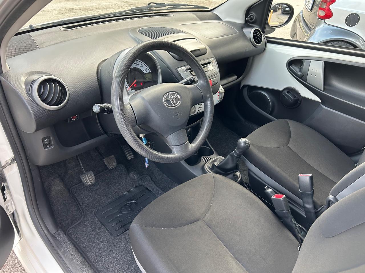 Toyota Aygo 1.0 benzina 68 cavalli 2013