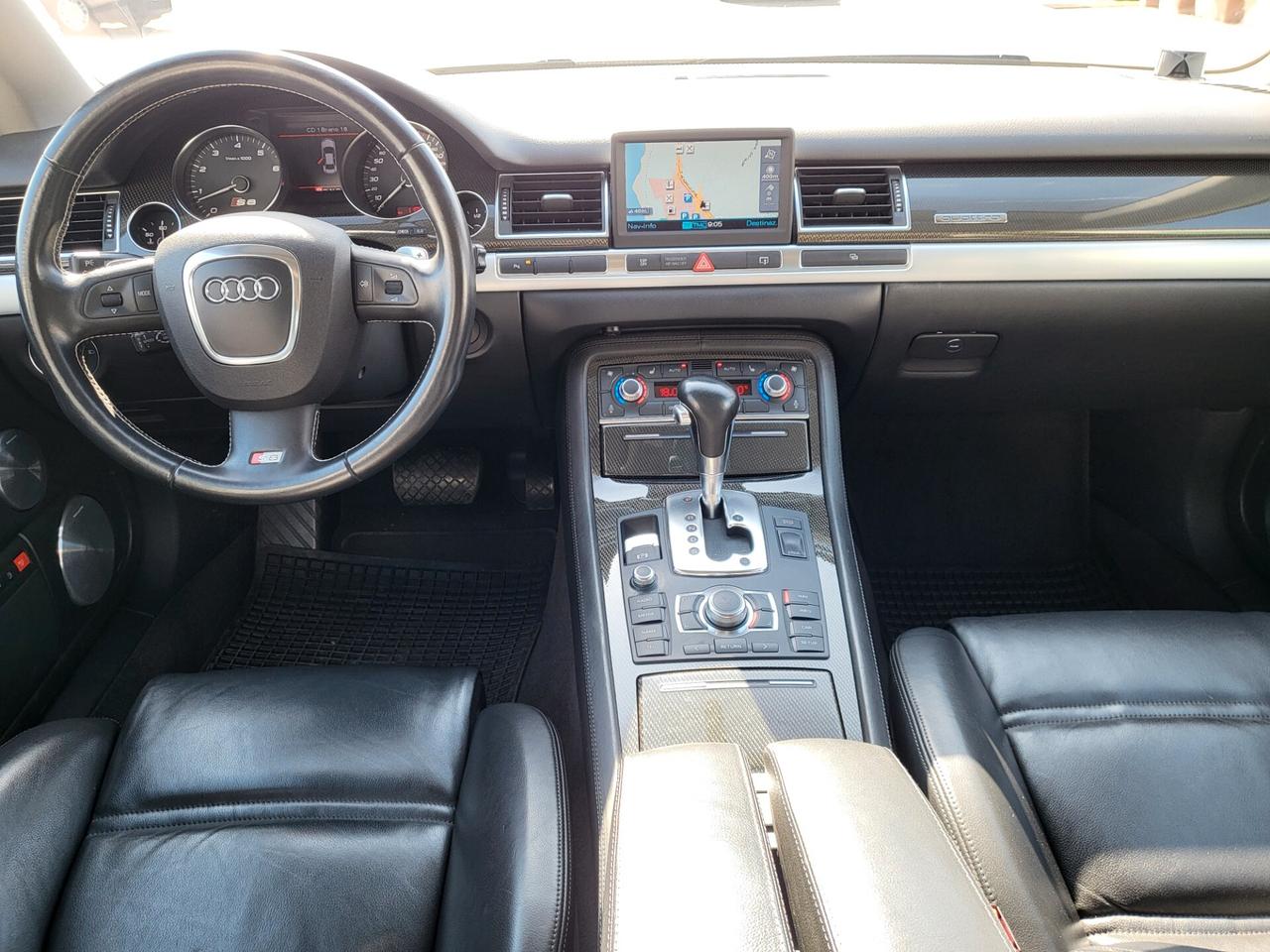 Audi A8 S8 5.2 V10 450cv. quattro tiptronic