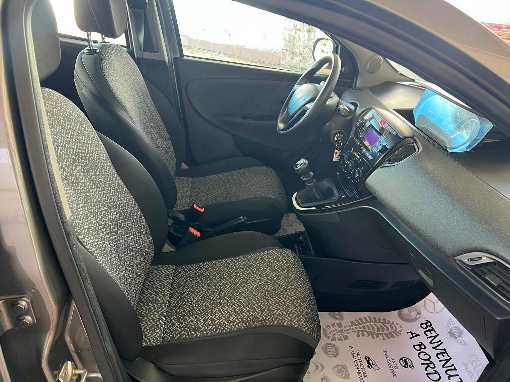 Lancia Ypsilon 1.2 Elefantino Blu 64.000 KM