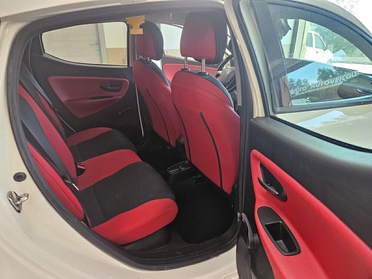 Lancia Ypsilon 1.3 MJT 16V 95 CV 5 porte S&S Elefantino